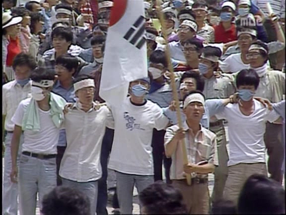 [MBC스페셜] 87년 6월 민주화 항쟁 20주년 특집다큐 '너는 살고 내가 죽었다' | 인스티즈