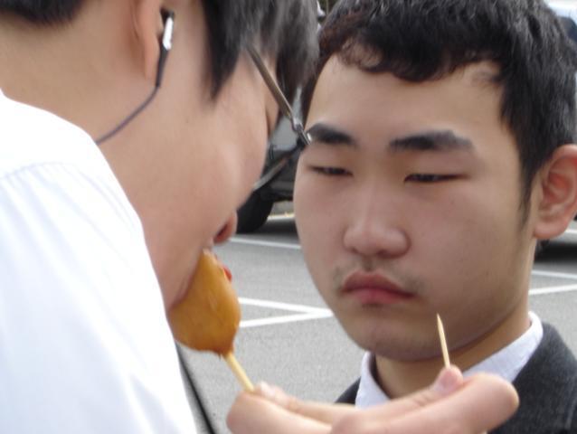 한입만 이미지