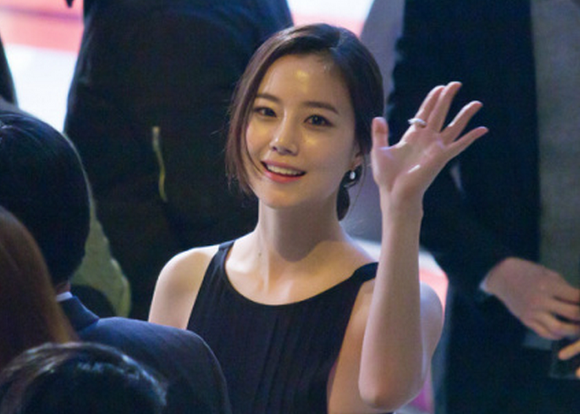 문채원 미모 정점 찍었던 날.jpg | 인스티즈