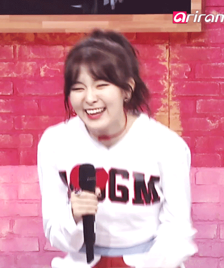 140mb+) 귀여운 슬기 눈웃음.gif | 인스티즈