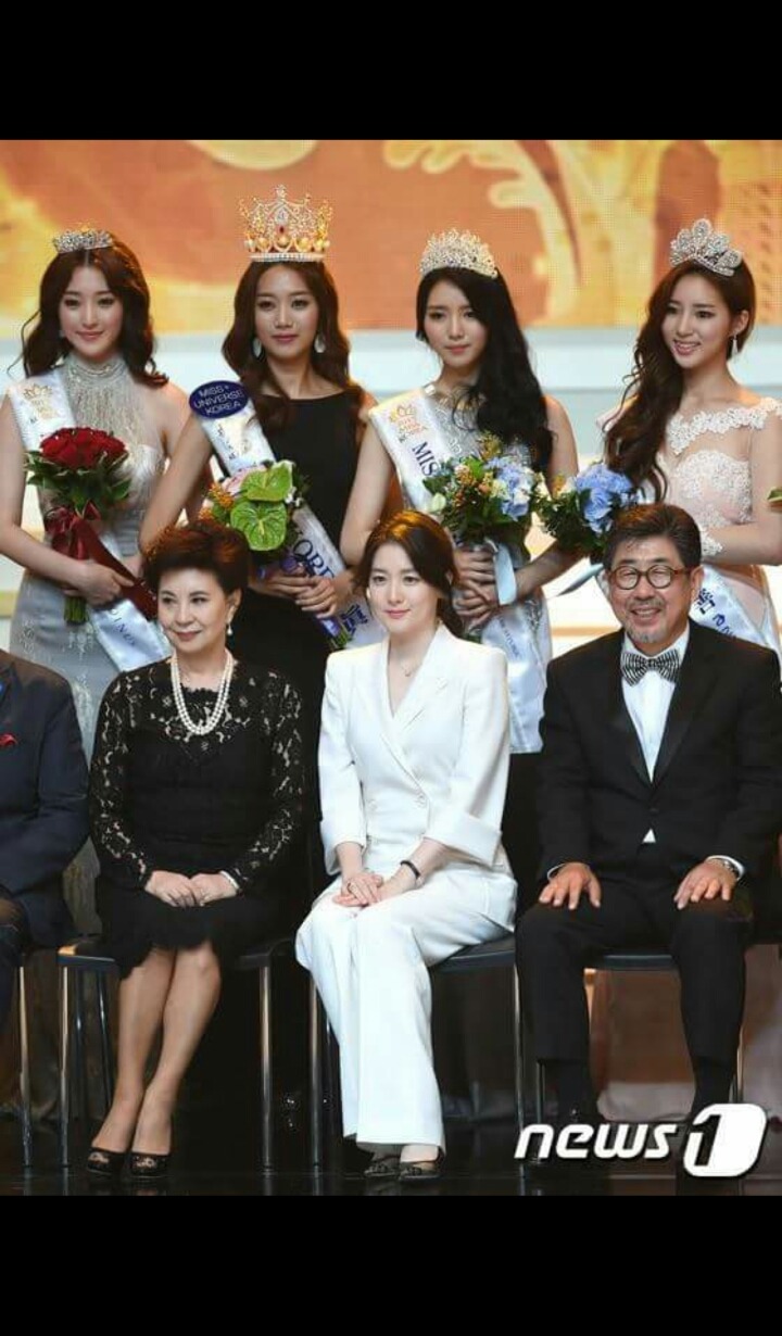 미스코리아 심사회장에서 깽판치는 45세 아줌마 | 인스티즈