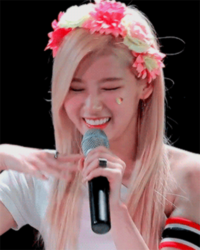 [트와이스] 사나 미모 폭발하던날 짤 모음..gif | 인스티즈