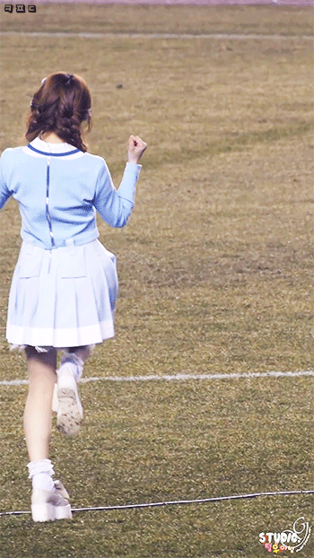 러블리즈 케이 레바논전 쪼꼬미 뒤태.gif | 인스티즈