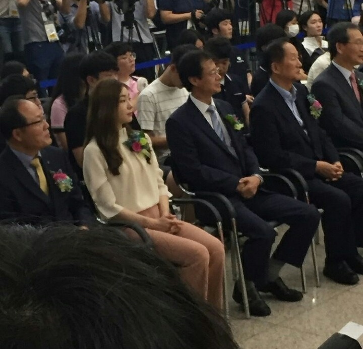 오늘자 김연아 | 인스티즈