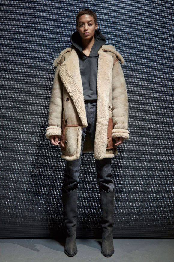Yeezy 칸예웨스트 브랜드 2017 컬렉션.jpg | 인스티즈