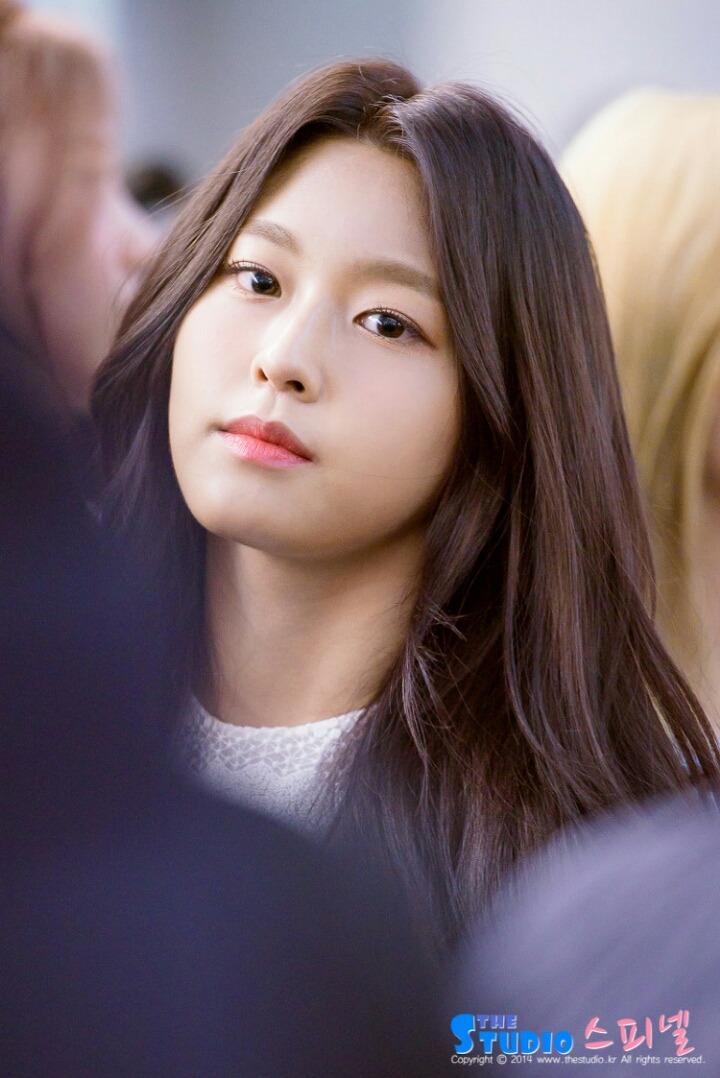 출국하는 설현이.jpg (0317) | 인스티즈