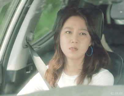 [질투의화신] 말 더럽게 안들어서 남주 머리 쥐어뜯는 여주.gif | 인스티즈