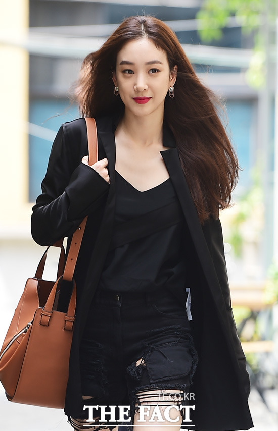 현재 브랜드 행사 참석중인 연예인들.jpg | 인스티즈