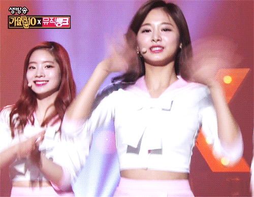 오늘자 뮤뱅 트와이스 쯔위.gif | 인스티즈