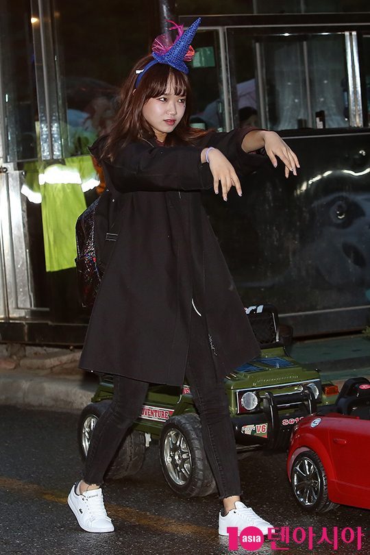 아이오아이 뮤뱅 출근길 | 인스티즈
