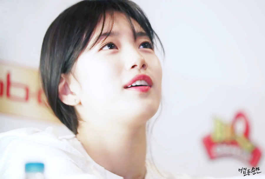 수지 팬싸인회 아이컨택 | 인스티즈