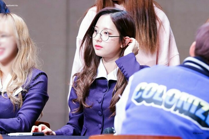 ㄹㅇ루다가 이쁜 보나 | 인스티즈
