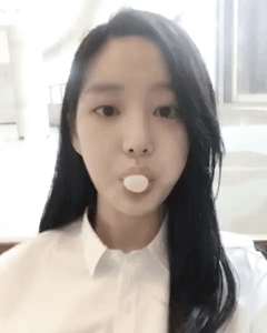 오늘자 이유비.gif | 인스티즈