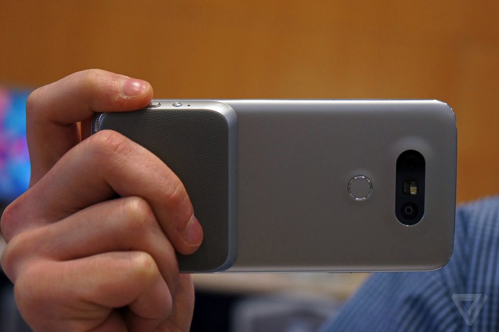 LG G5 + 악세사리 실사.jpg | 인스티즈