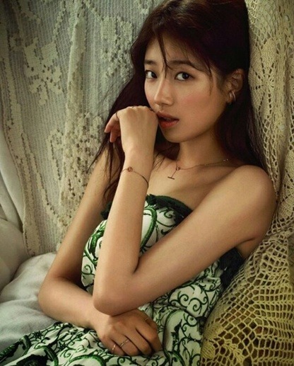 수지 어깨노출 | 인스티즈