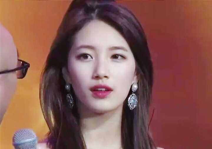 수지가 어마어마하게 예뻤던 날 | 인스티즈