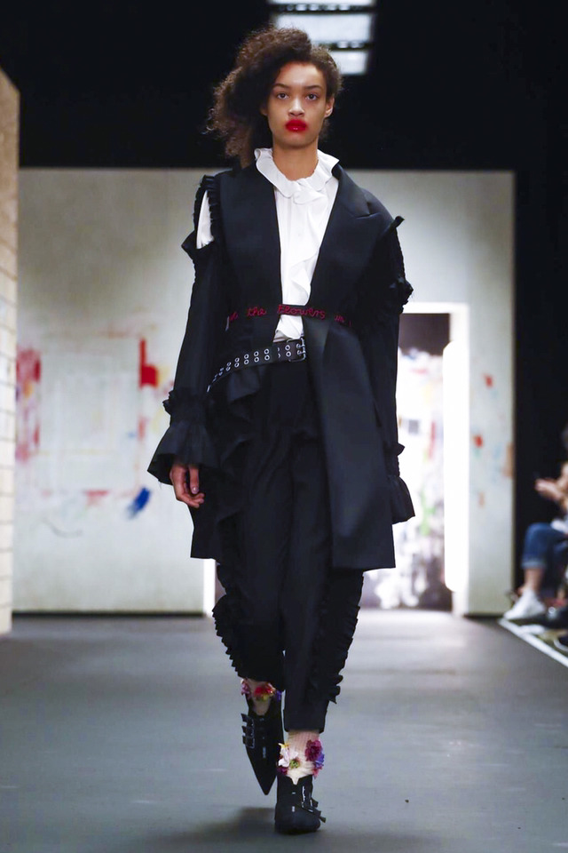 2017 F/W Preen by Thornton Bregazzi 컬렉션 | 인스티즈