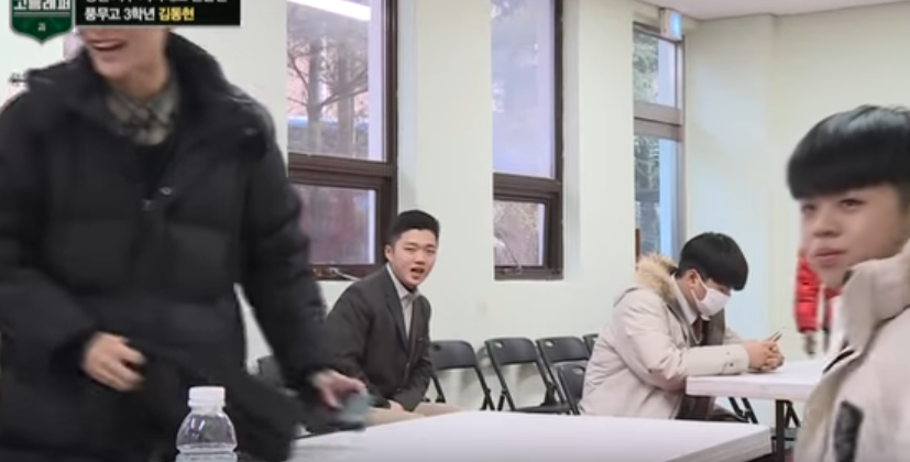 많은사람들이 안쓰럽게본 고등래퍼 장면(ft. 엠씨그리).jpg | 인스티즈