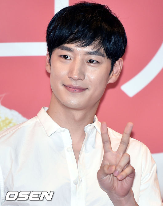 굿바이싱글 vip시사회 참석한 남자연예인들 | 인스티즈