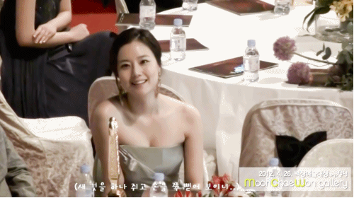 조련하는 문채원.gif | 인스티즈