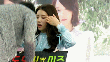 연예인들의 민망한 상황.gif | 인스티즈