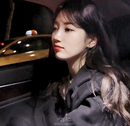 여자피디에게 얼굴로 애교 부리는 수지 | 인스티즈