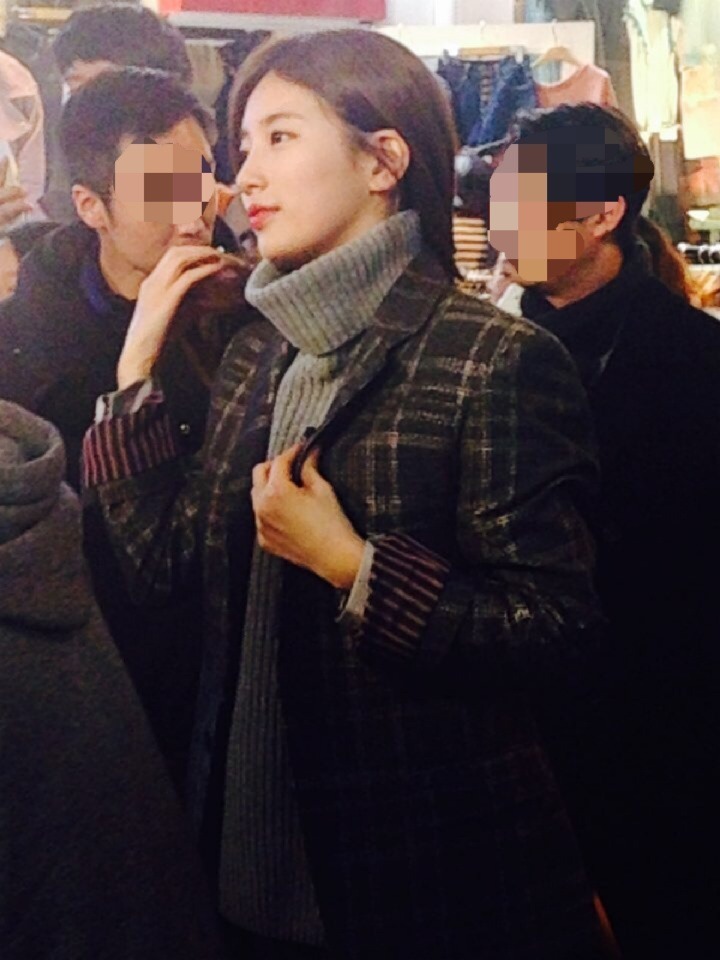 오늘자 홍대에뜬 수지 사진들 이야..................... | 인스티즈