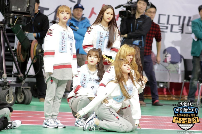 2017년 첫 오마이걸.JPG | 인스티즈