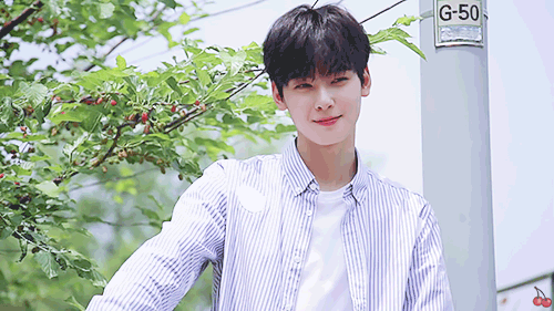 [고르기] 우정의 선을 넘는 사소한 순간 고르기 | 인스티즈