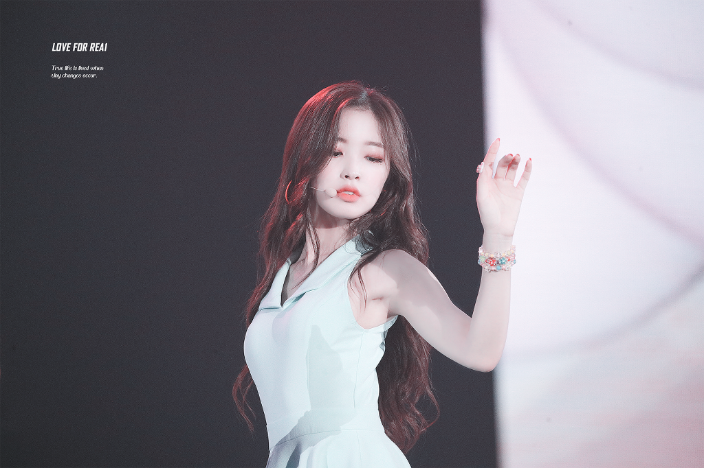 연도별로 보는 오마이걸 아린이의 성장과정.jpgif | 인스티즈