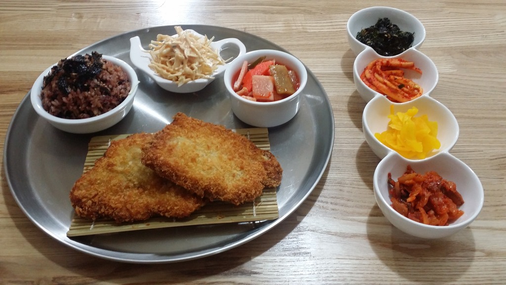 5년차 마느님이 기분 좋을 때 해주시는 상차림 | 인스티즈
