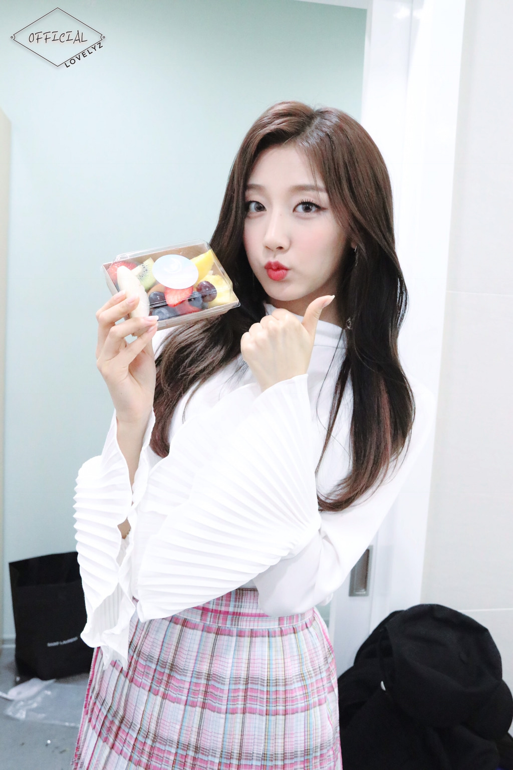 [러블리즈] 퇴근한 뒤에 뭐할지 고민이라서 예인이 | 인스티즈