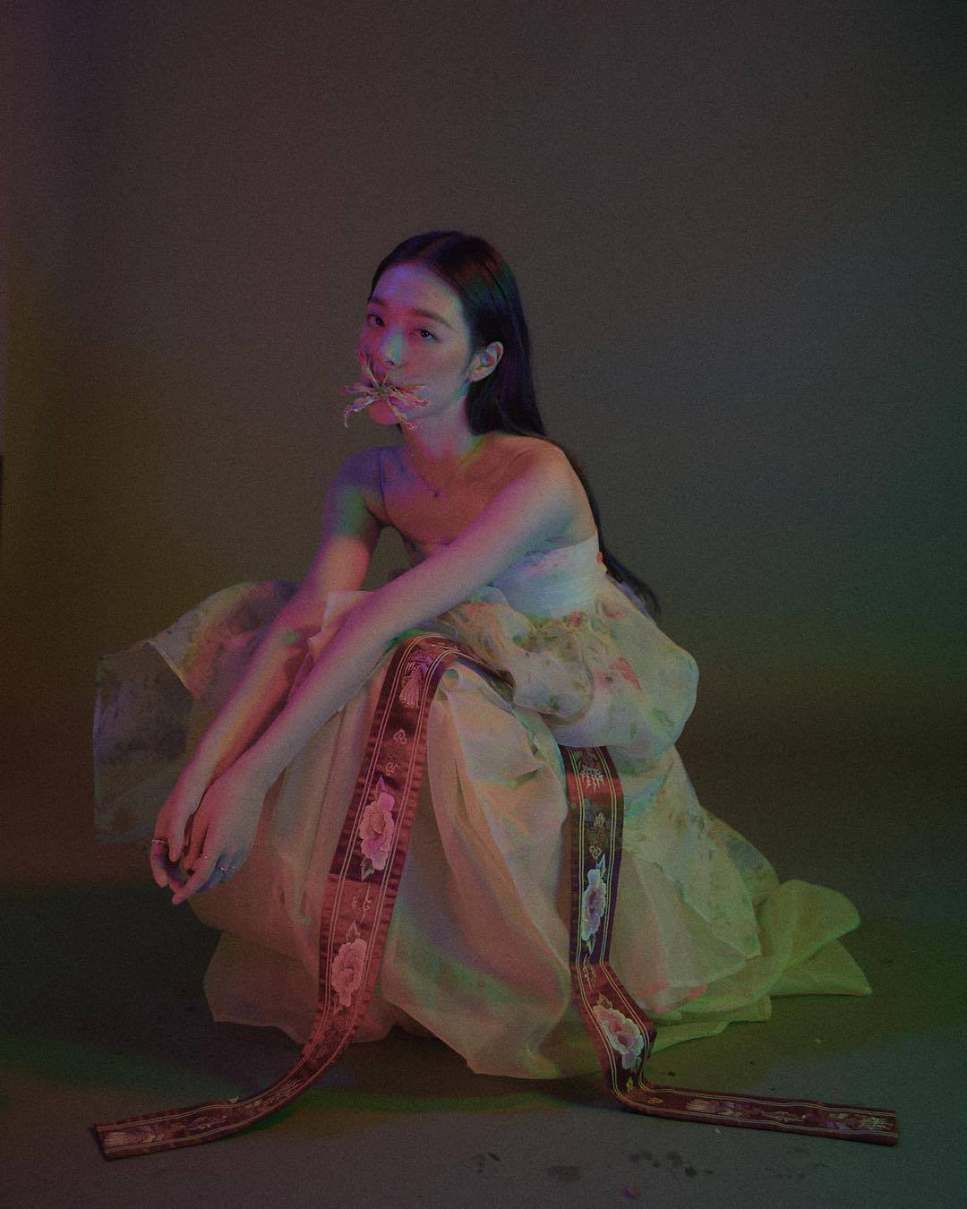 한복입은 오늘자 설리 인스타그램.jpg | 인스티즈