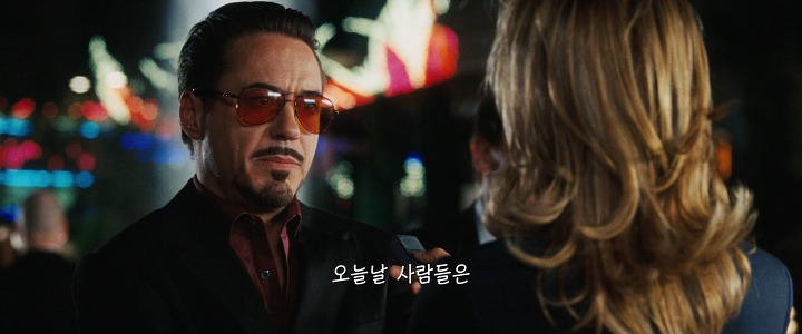 아이언맨와 언쟁하는 여기자..jpg | 인스티즈