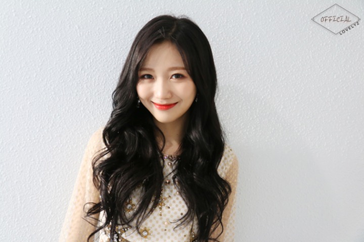 [러블리즈] 퇴근길 버스가 생각보다 널널해서 수정이 | 인스티즈