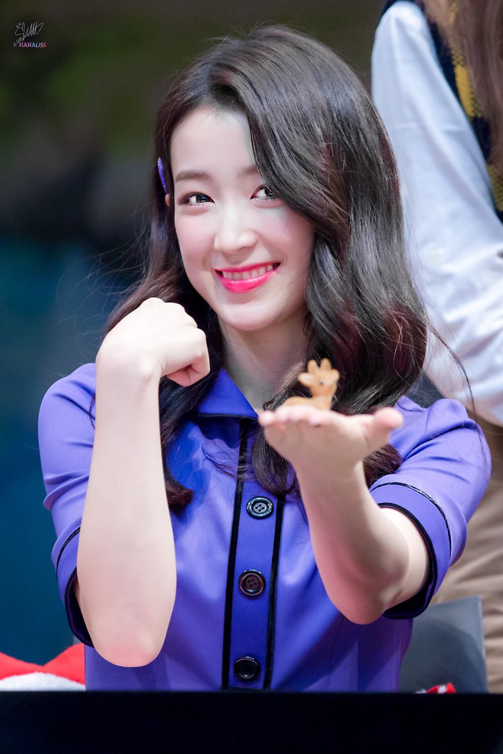 [구구단] 염색이 되는동안 기다리는게 지루해서 하나 | 인스티즈