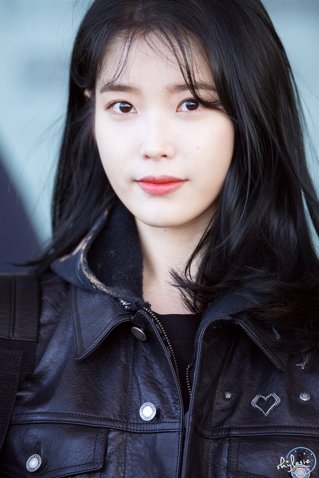 출국하는 아이유 미모.jpg | 인스티즈