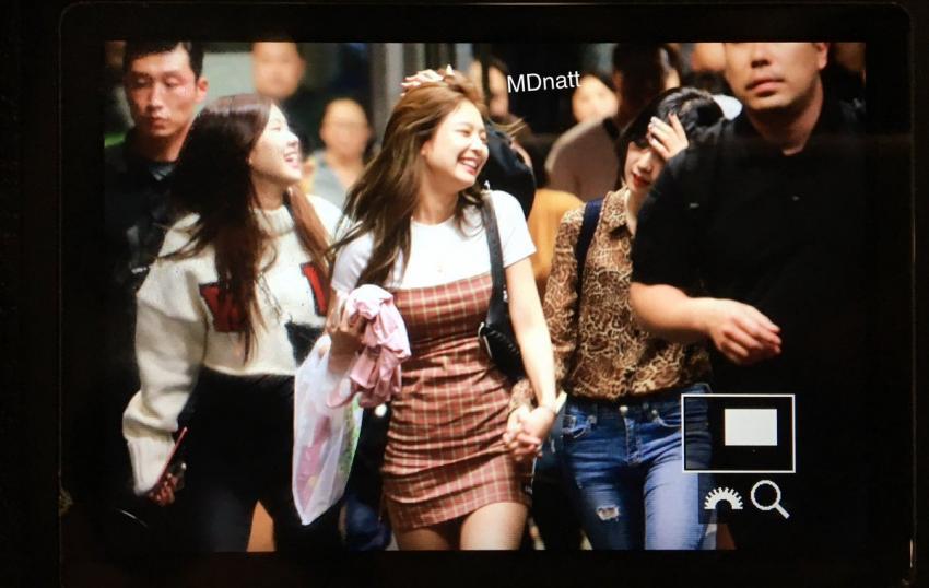 오늘 태국공항 블랙핑크 김제니 사복패션 피지컬 ㄷㄷ.JPG | 인스티즈