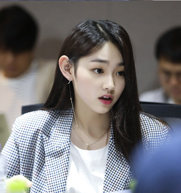 나는 일하기 싫을때 강미나 사진을 올린다 | 인스티즈