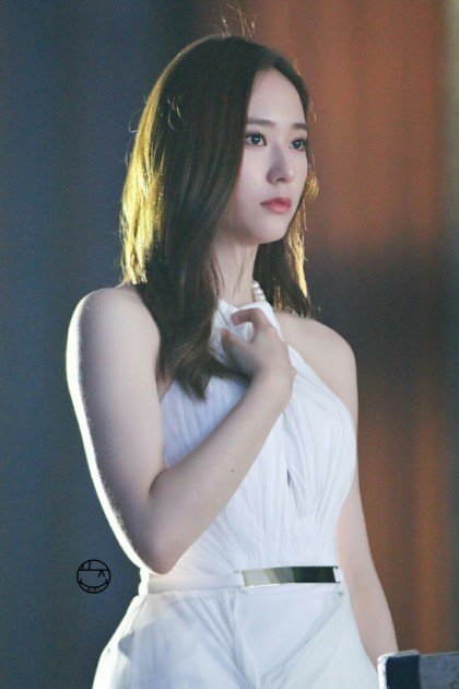 중국 드라마 촬영 중에 드레스 입은 크리스탈 | 인스티즈