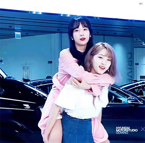 우주소녀 설아 은서 욜로라이브 움짤 | 인스티즈