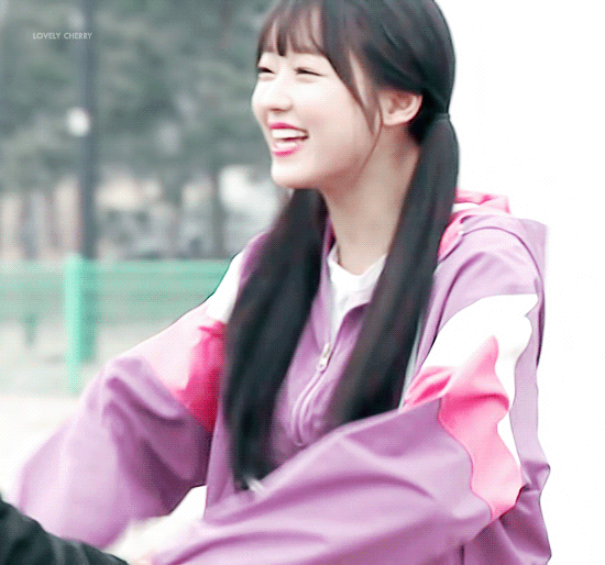 식량일기 오마이걸 유아.gif | 인스티즈