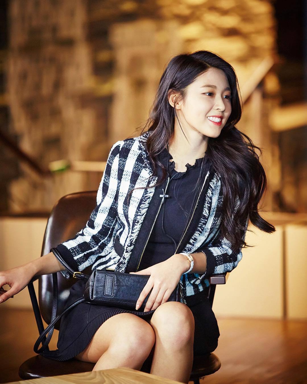 설현이의 미모 ㄷㄷㄷ.jpgif | 인스티즈