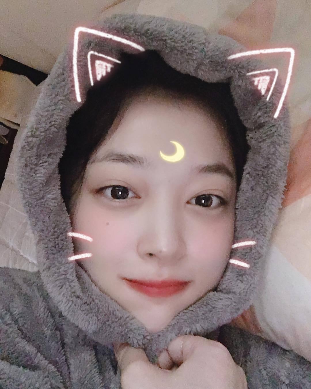 한복입은 오늘자 설리 인스타그램.jpg | 인스티즈