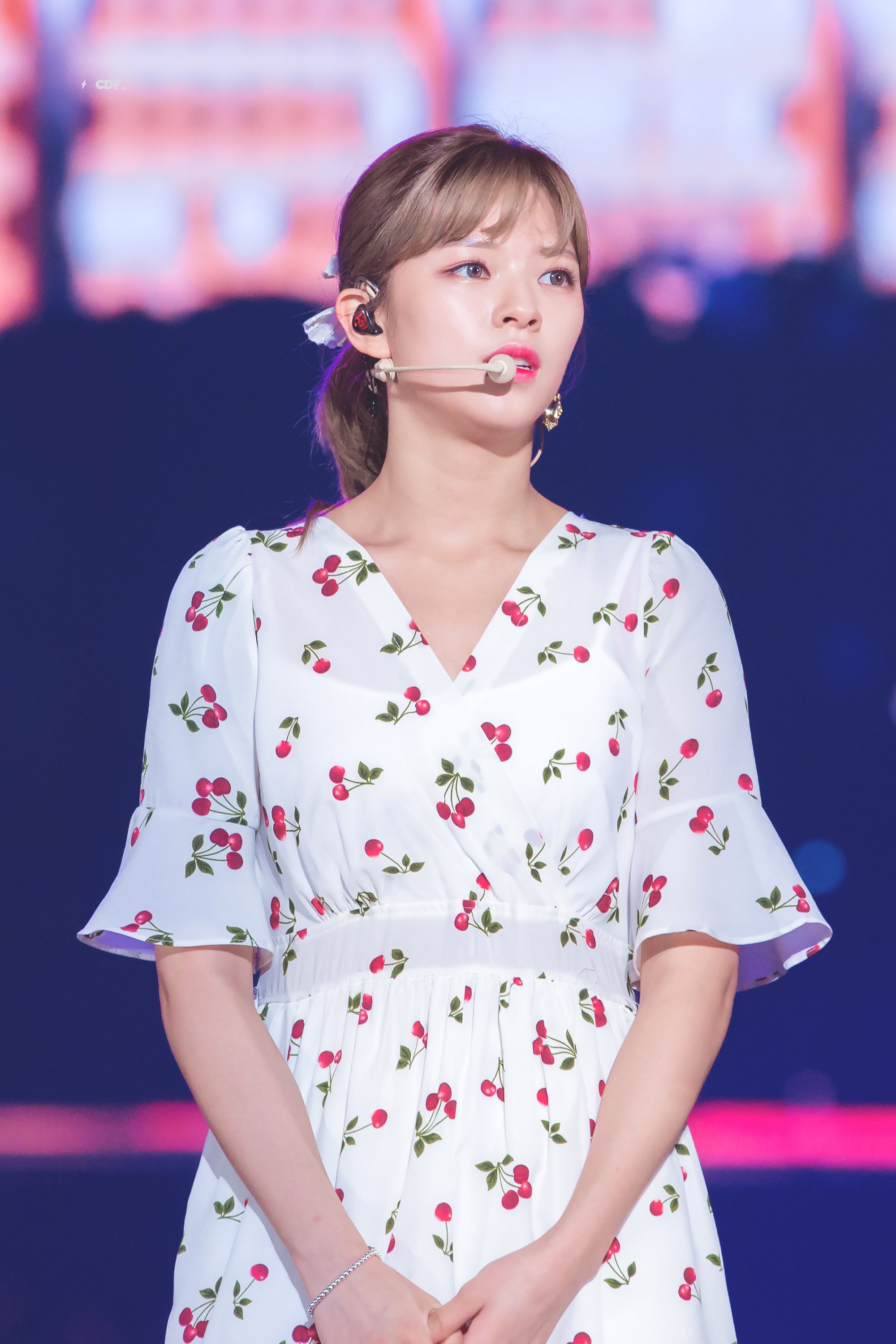 트와이스의 미모갑 정연이.jpg | 인스티즈
