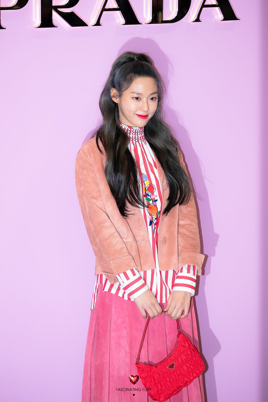 오늘 생일을 맞은 설현이.jpgif | 인스티즈