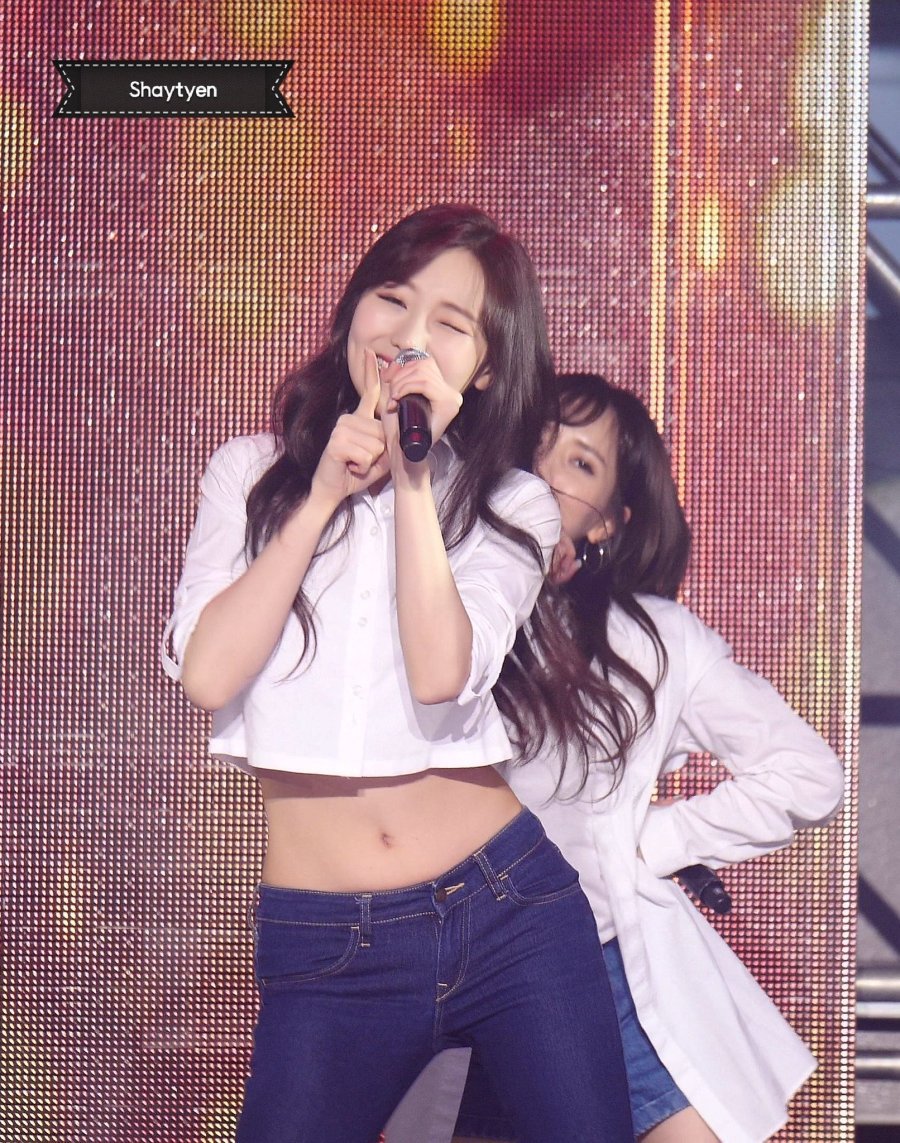 기존 이미지랑 큰 차이를 보인 오늘자 러블리즈 수정이.jpg | 인스티즈
