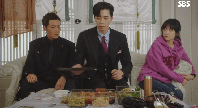 [황후의품격] 주는대로 돌려받는 모지리 황제.gif | 인스티즈