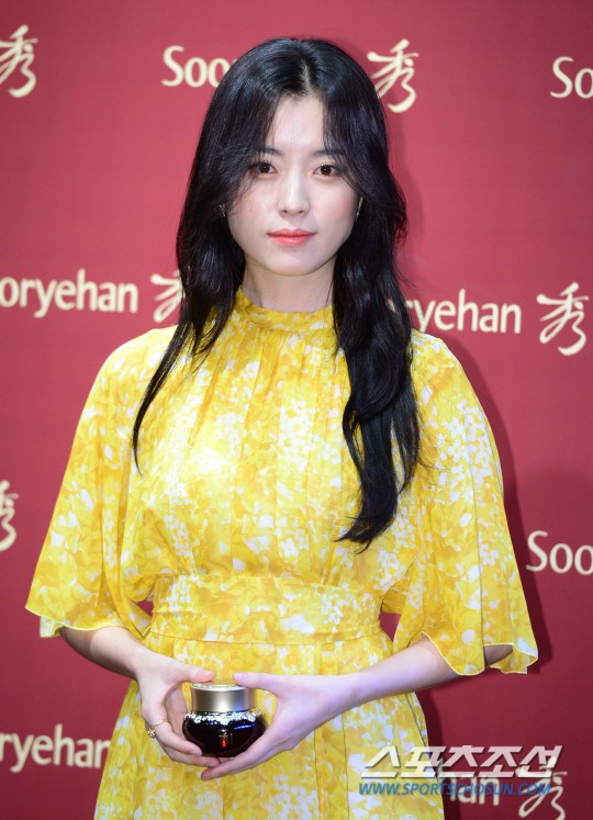 오늘자 한효주 | 인스티즈