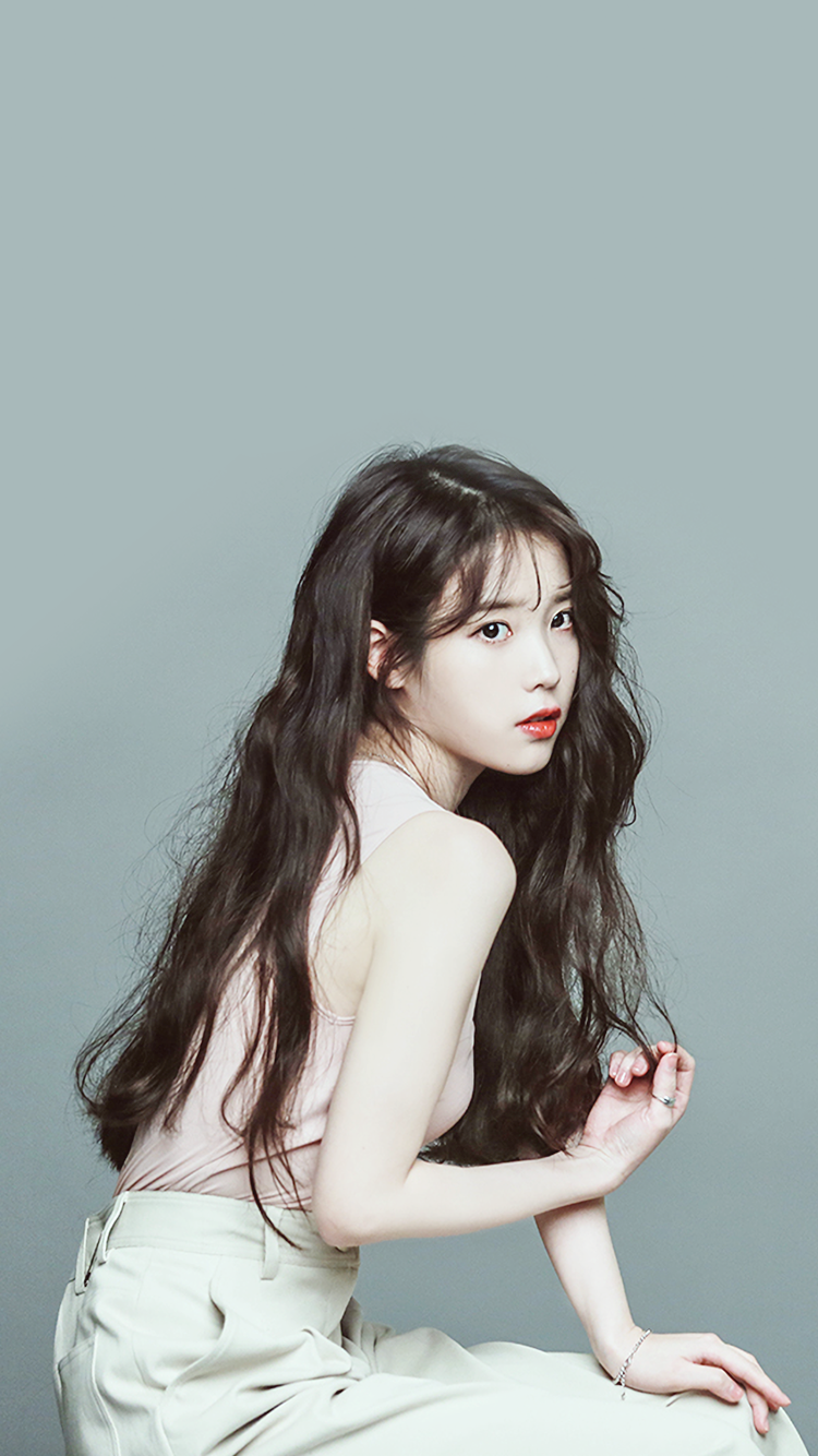2018 아이유 달력 비하인드 폰 배경화면 & 잠금화면. png | 인스티즈